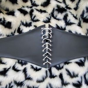 Deandri Front Lace Corset Belt